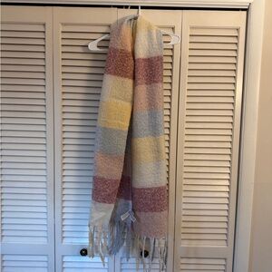 Old Navy Pink and Cream Blanket Fringe Scarf